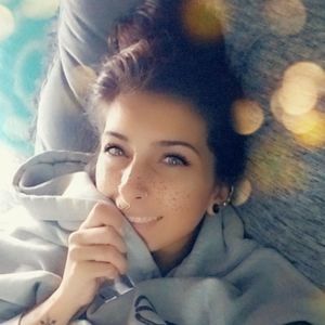 Meet your Posher, Ally